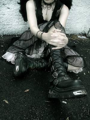 goth a ..%